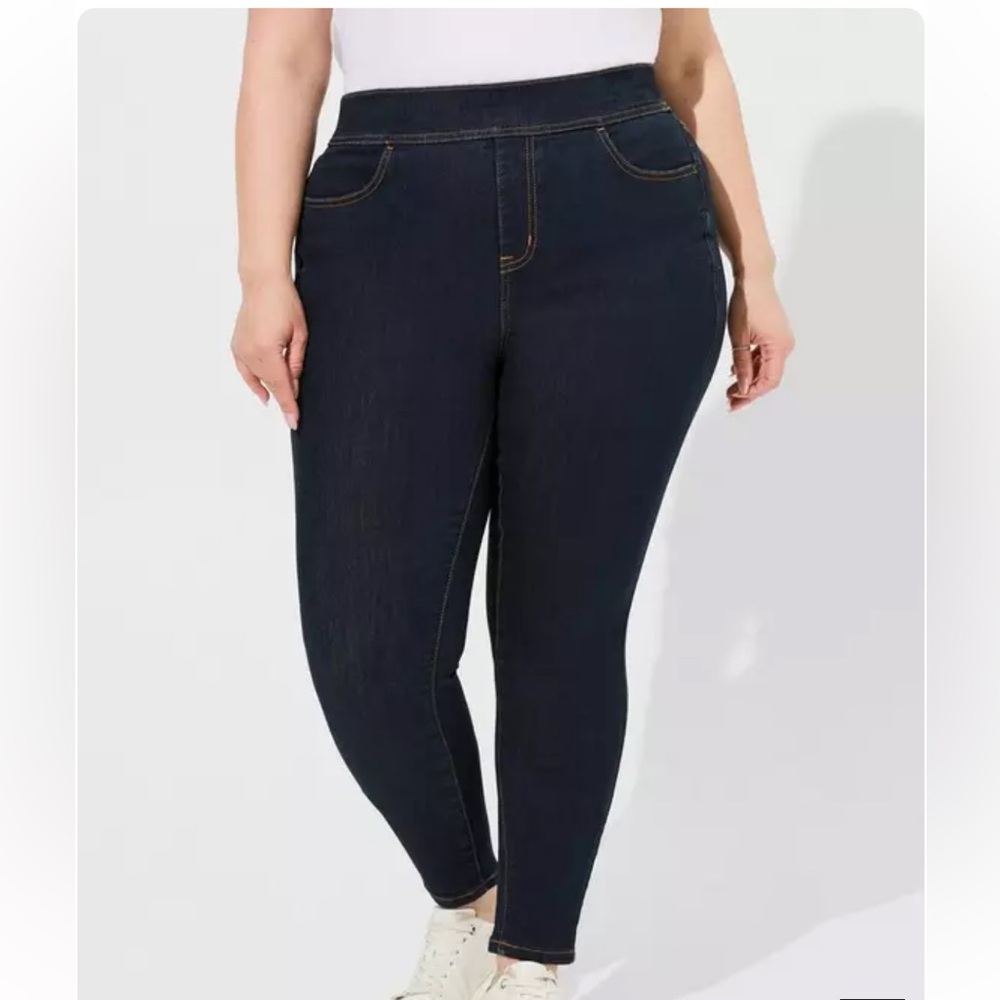 Torrid size 3 (sz 22-24) woman’s lean jean
